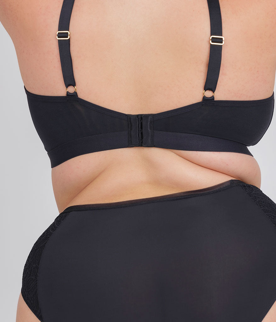 The Busty Bralette: Jet Black